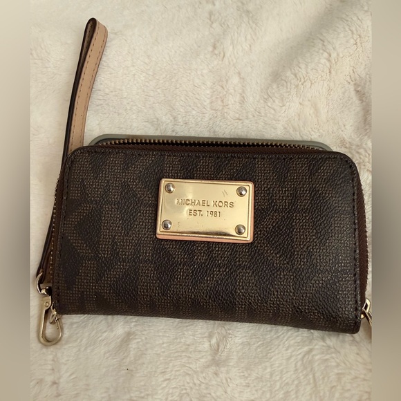 Michael Kors Brown and Gold Zippered Wristlet